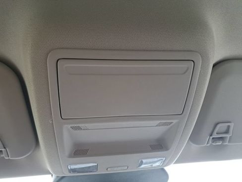 Used 2020 Ford Escape SE FWD image 16