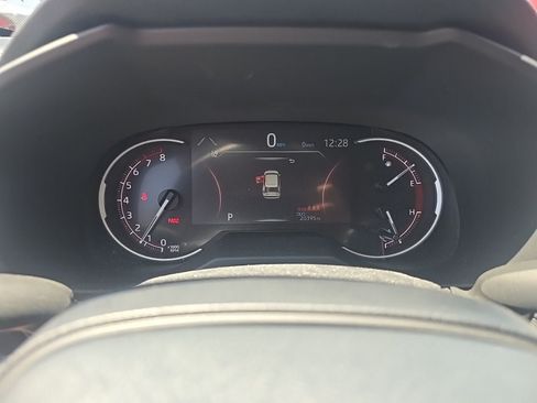 Used 2024 Toyota RAV4 LE FWD image 10