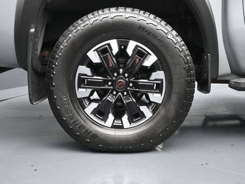 Certified 2023 Nissan Frontier PRO-4X w/ Technology Package AWD/4WD image 15