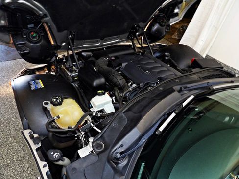 Used 2007 Pontiac Solstice Convertible w/ Premium Package RWD image 17