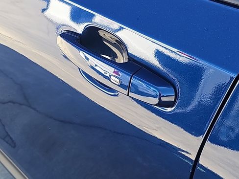 Used 2022 GMC Terrain SLE w/ Driver Convenience Package image 10