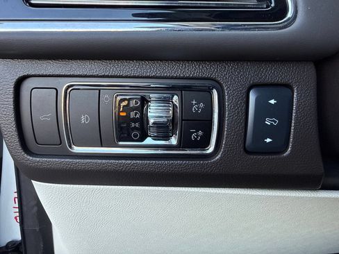Used 2023 Lincoln Navigator Black Label AWD/4WD image 25
