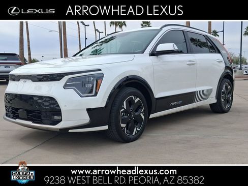 Used 2024 Kia Niro Wave w/ Wave Preserve Package image 1