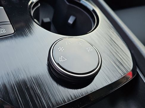 New 2026 Nissan Rogue SV image 16