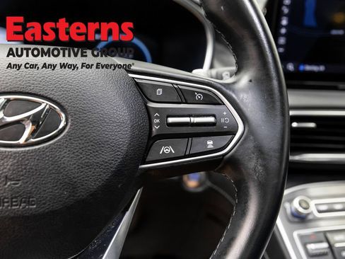 Used 2022 Hyundai Santa Fe SEL w/ Convenience + Premium Package AWD/4WD image 16