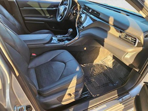 Used 2019 Toyota Camry XSE image 20