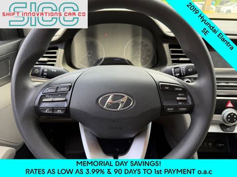 Used 2019 Hyundai Elantra SE FWD image 9
