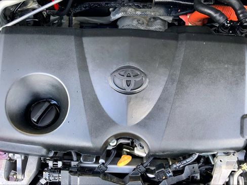 Used 2021 Toyota RAV4 Limited AWD/4WD image 32