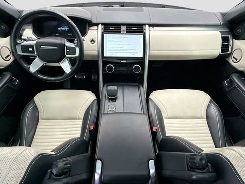 Used 2022 Land Rover Discovery HSE R-Dynamic AWD/4WD image 13