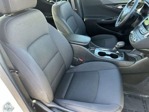 Used 2025 Chevrolet Malibu RS image 11