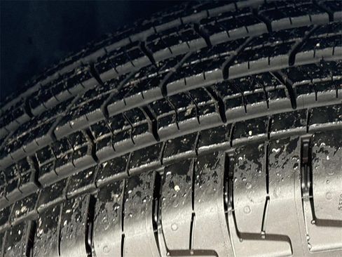 New 2025 Jeep Grand Cherokee L Altitude image 12