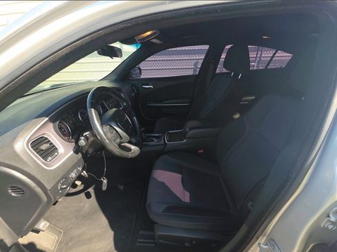 Used 2022 Dodge Charger SXT RWD image 7