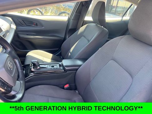 Used 2023 Toyota Prius LE FWD image 11