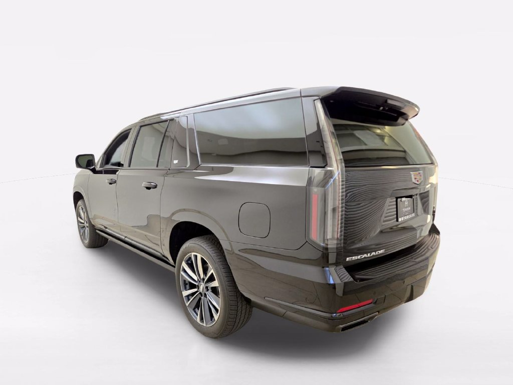 Used 2025 Cadillac Escalade ESV Sport AWD/4WD image 11