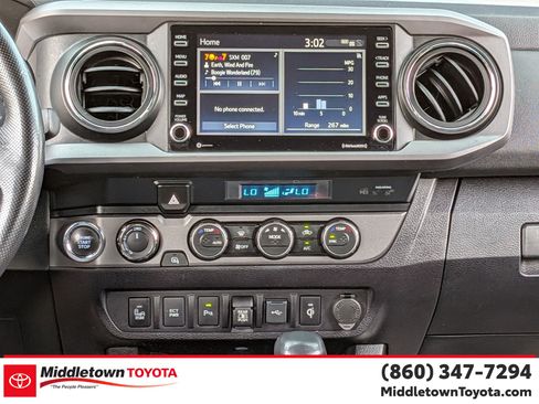 Used 2021 Toyota Tacoma TRD Sport w/ Technology Package AWD/4WD image 29