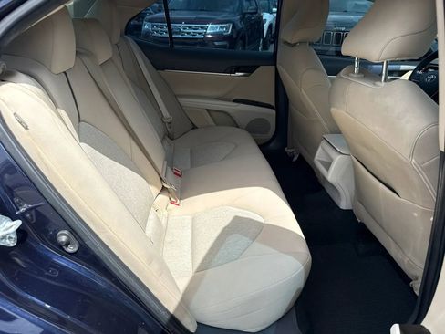 Used 2022 Toyota Camry LE image 12