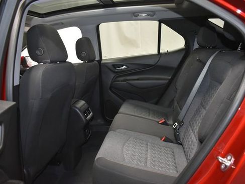 Used 2023 Chevrolet Equinox LT AWD/4WD image 25