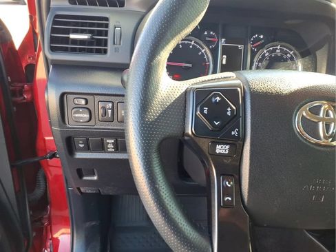 Used 2021 Toyota 4Runner Venture w/ Moonroof Package AWD/4WD image 24