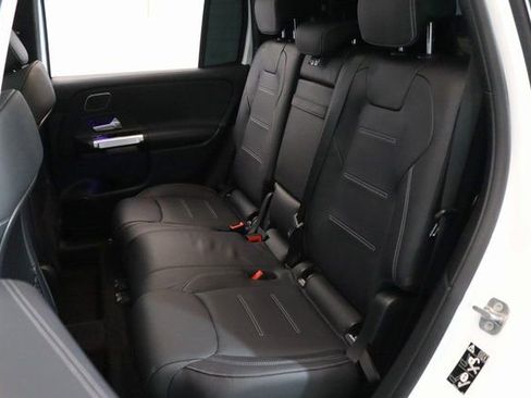 Used 2023 Mercedes-Benz GLB 250 4MATIC image 15