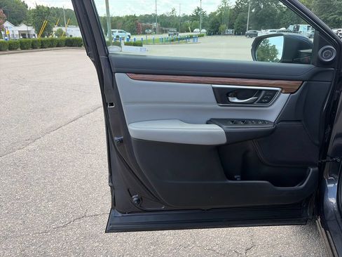Used 2019 Honda CR-V Touring image 18