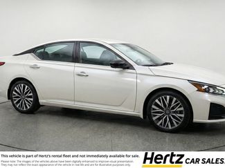 Used 2025 Nissan Altima 2.5 SV video 1