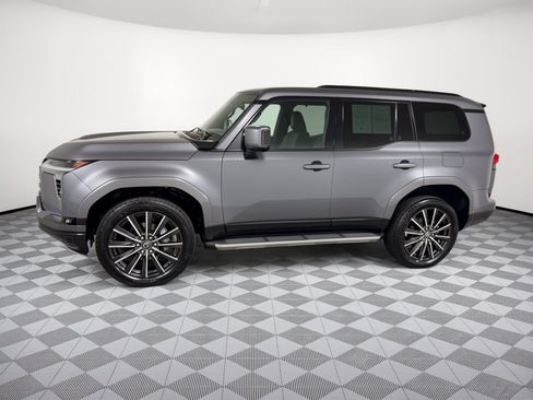 Used 2024 Lexus GX 550 w/ Cold Area Package AWD/4WD image 2