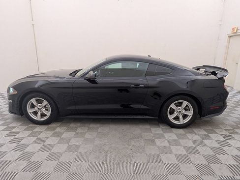 Used 2020 Ford Mustang Coupe RWD image 9