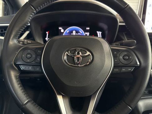 Used 2025 Toyota Corolla SE w/ SE Premium Package FWD image 23