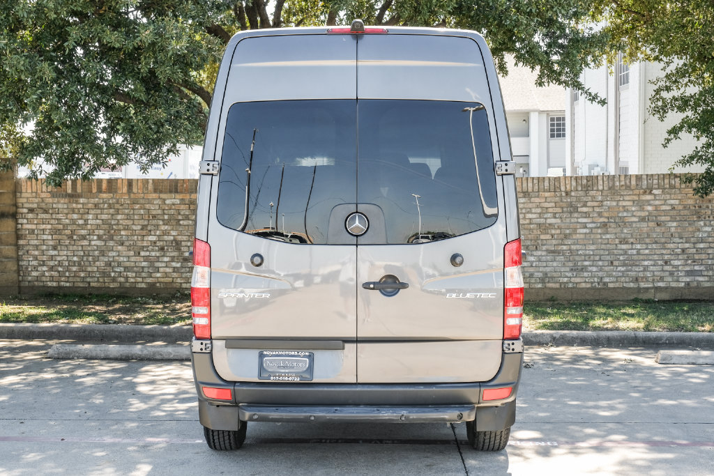 Used 2015 Mercedes-Benz Sprinter 2500 image 18