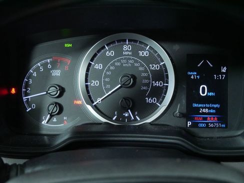 Used 2021 Toyota Corolla LE image 27