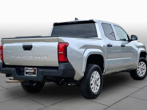 Used 2025 Toyota Tacoma SR RWD image 12