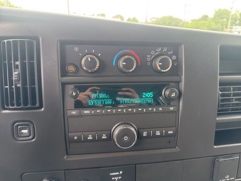 New 2026 GMC Savana 3500 w/ Driver Convenience Package RWD image 17