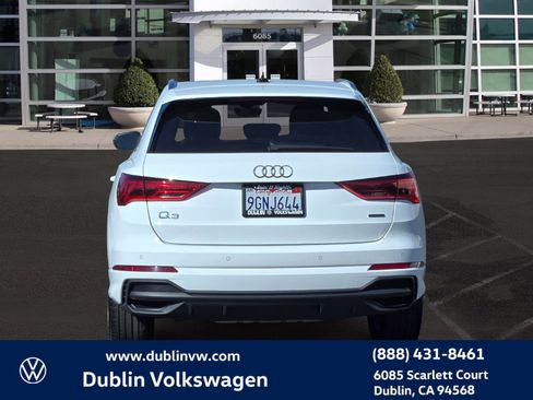 Used 2023 Audi Q3 2.0T Premium Plus w/ Premium Plus Package image 5