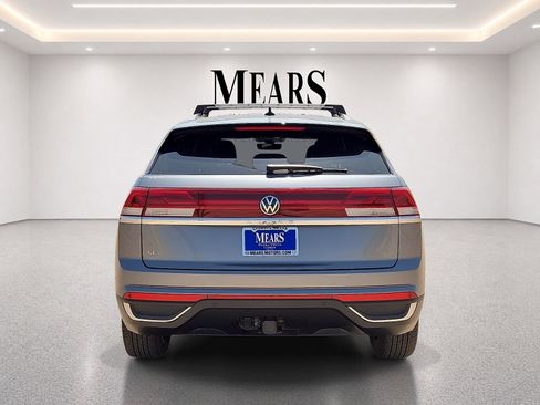 Used 2024 Volkswagen Atlas Cross Sport SE FWD image 4