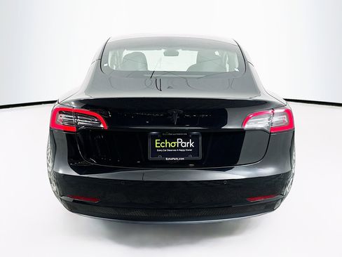 Used 2021 Tesla Model 3 Standard Range image 7