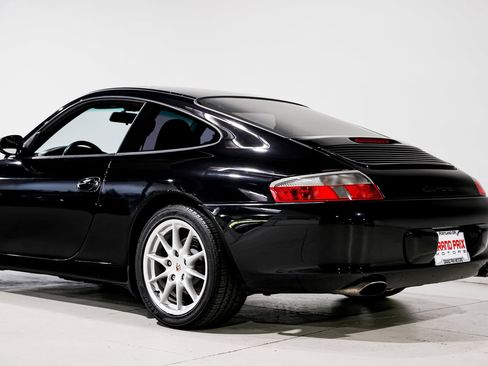 Used 2004 Porsche 911 Carrera RWD image 31