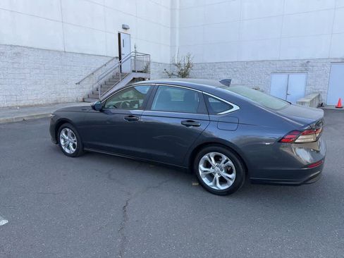 Used 2023 Honda Accord LX image 7