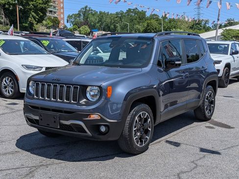 Used 2023 Jeep Renegade Latitude AWD/4WD image 1