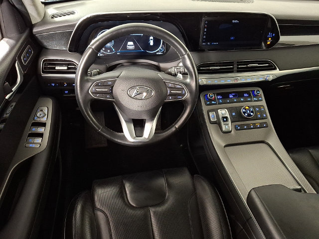 Used 2022 Hyundai Palisade Limited w/ Winter Package AWD/4WD image 2