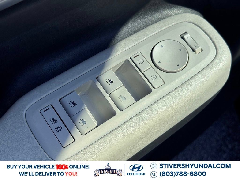 Used 2024 Hyundai Santa Fe SE FWD image 27