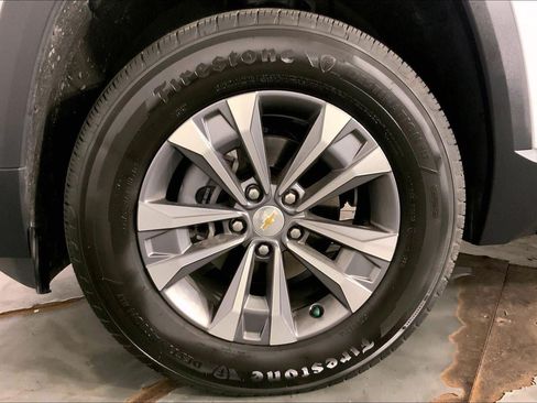 Used 2026 Chevrolet Equinox LT FWD image 11
