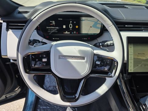 New 2026 Land Rover Range Rover Sport Dynamic SE AWD/4WD image 15