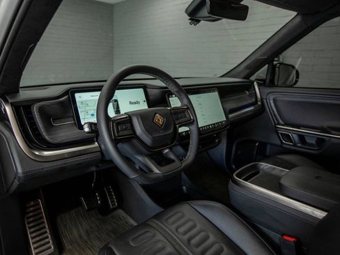 Used 2023 Rivian R1S Adventure AWD/4WD image 17