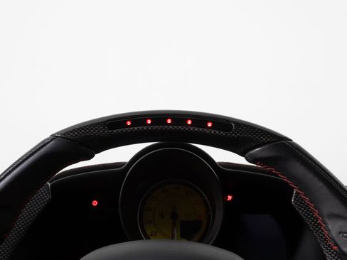 Used 2015 Ferrari 458 Speciale Coupe RWD image 34
