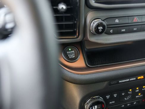 Used 2021 Ford Bronco Sport Badlands w/ Badlands Package image 18