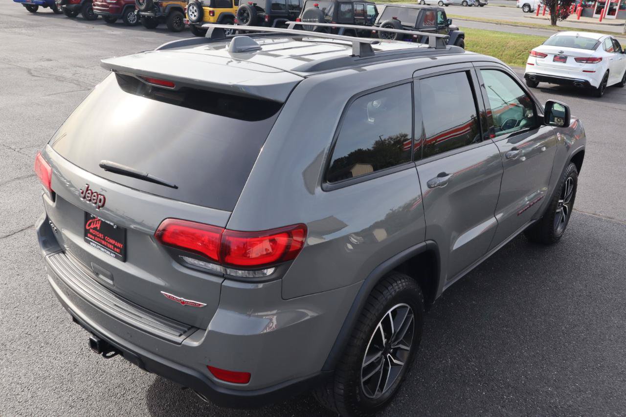 Used 2021 Jeep Grand Cherokee Trailhawk w/ Trailhawk Luxury Group AWD/4WD image 13
