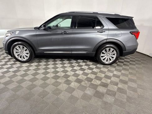 Used 2025 Ford Explorer Platinum w/ LUX Leather Package AWD/4WD image 17