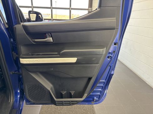 Certified 2024 Toyota Tacoma TRD Off-Road image 43