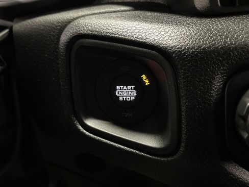 Used 2024 Jeep Wrangler Unlimited Sport AWD/4WD image 20