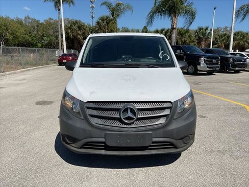Used 2019 Mercedes-Benz Metris image 3